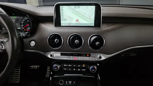 Kia Stinger 3.3 AWD 2017 30