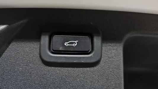 Land Rover 2 P250 SE 2022 16
