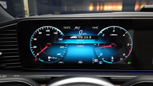 Mercedes-Benz GLS-Class X167 GLS400d 4MATIC 2021 8