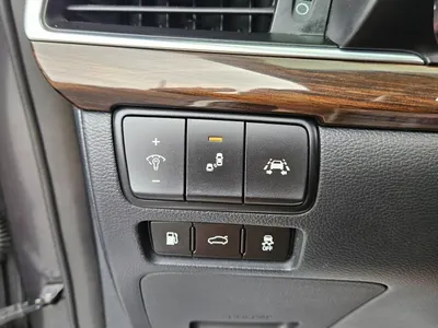 Kia K7 3.0 LPI () 2017 11