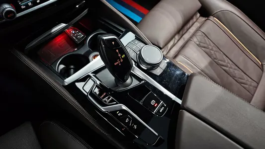 BMW 6 Series GT (G32) 630i xDrive M 2024 9