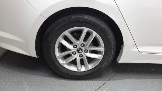 Kia K5 2.0 2012 5