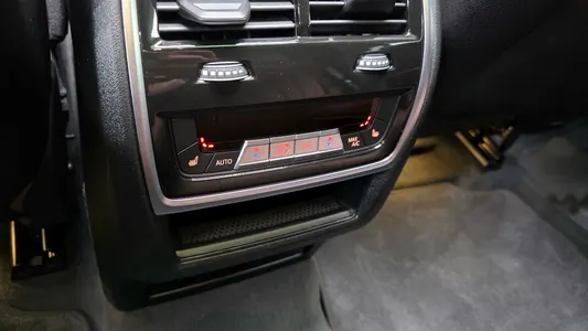BMW X6 (G06) xDrive40i M 2024 30
