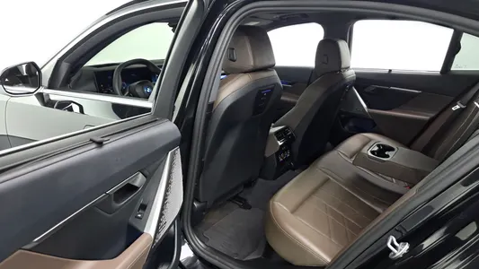 BMW i5 (G60) eDrive 40 2025 11