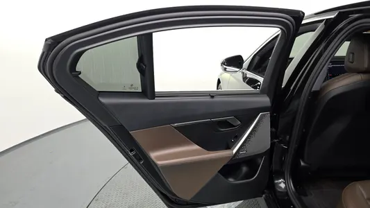 BMW i5 (G60) eDrive 40 2025 25