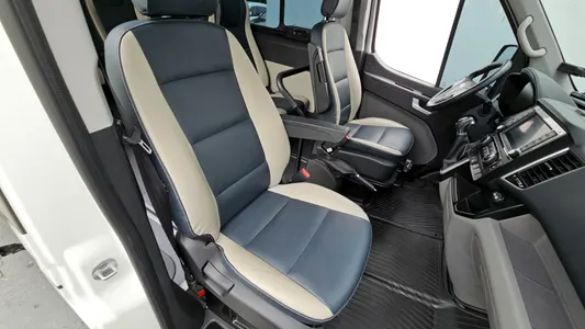 Hyundai 쏠라티 15 2024 12