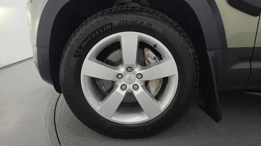 Land Rover (L663) 110 D300 HSE 2021 5