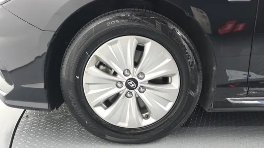 Hyundai 쏘나타 라이즈 하이브리드 2017 5
