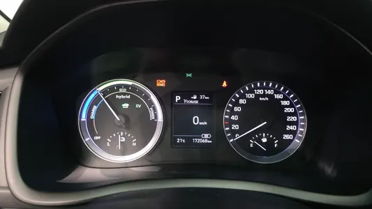 Hyundai 쏘나타 라이즈 하이브리드 2017 8