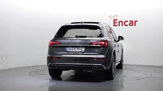 Audi Q5 (FY) 40 TDI 2022 4