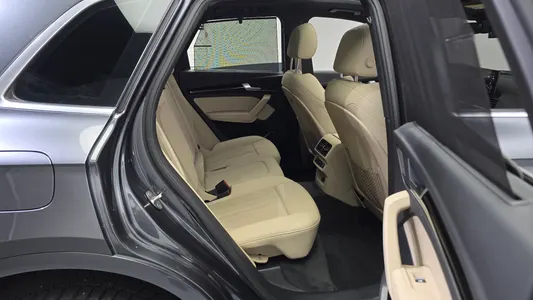 Audi Q5 (FY) 40 TDI 2022 11