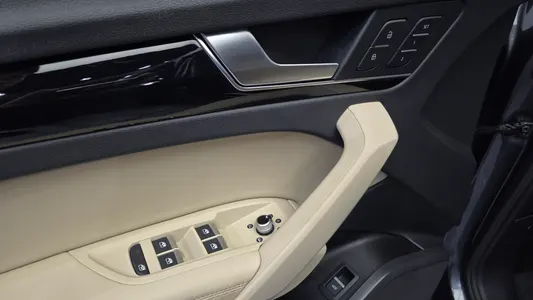 Audi Q5 (FY) 40 TDI 2022 13
