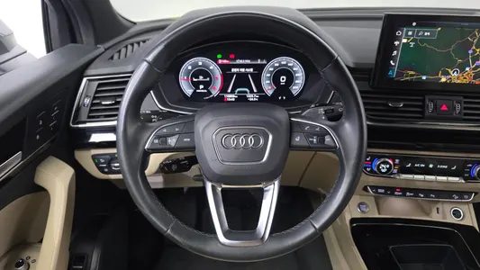 Audi Q5 (FY) 40 TDI 2022 14