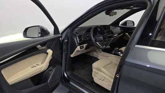 Audi Q5 (FY) 40 TDI 2022 10