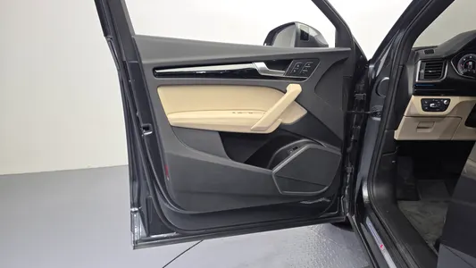 Audi Q5 (FY) 40 TDI 2022 24