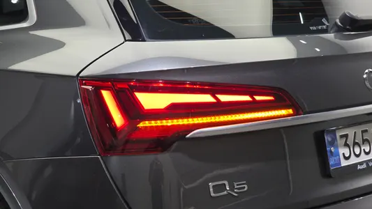 Audi Q5 (FY) 40 TDI 2022 23
