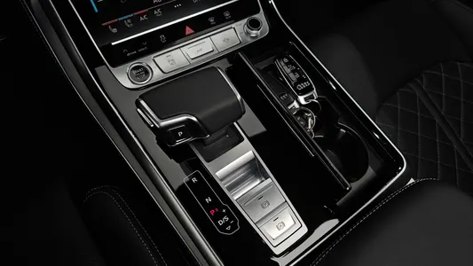 Audi Q8 (4M) 55 TFSI 2025 9