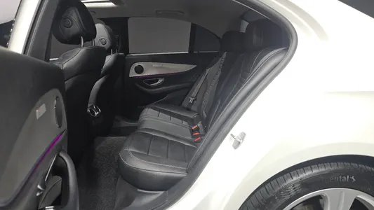 Mercedes-Benz E-Class W213 E200 2016 12