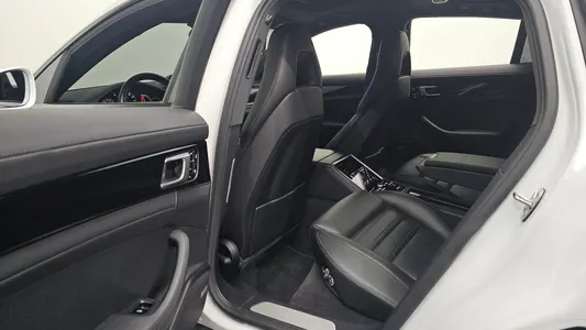 Porsche (971) 2.9 AWD 2021 11