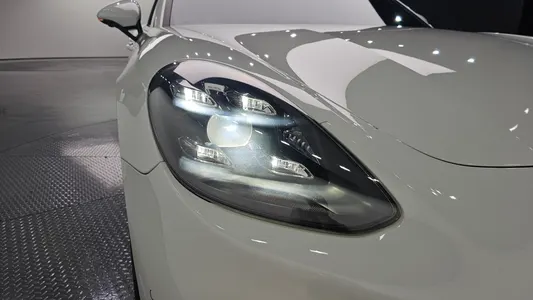 Porsche (971) 2.9 AWD 2021 22