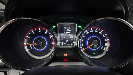 KG Mobility Tivoli LX 2WD 2015 7