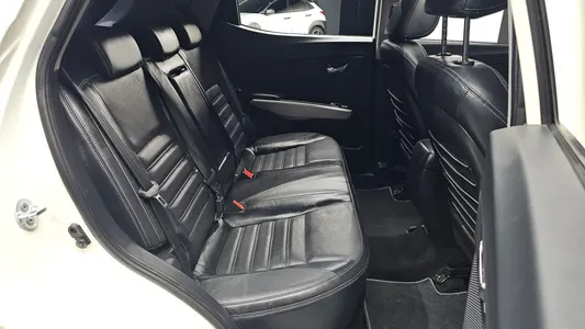 KG Mobility Tivoli LX 2WD 2015 10