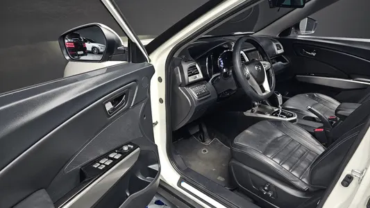 KG Mobility Tivoli LX 2WD 2015 9