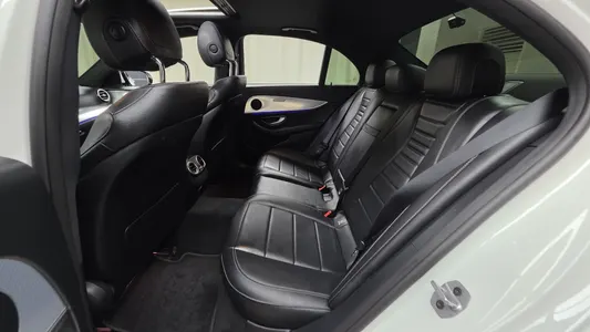 Mercedes-Benz E-Class W213 E250 2020 12