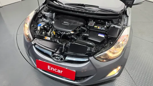 Hyundai MD M16 GDI 2012 6