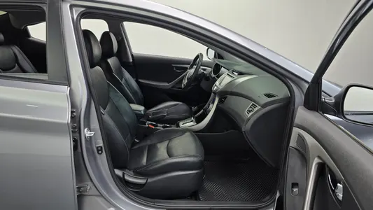 Hyundai MD M16 GDI 2012 11
