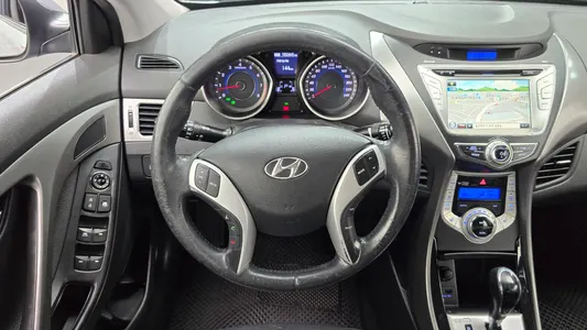 Hyundai MD M16 GDI 2012 13