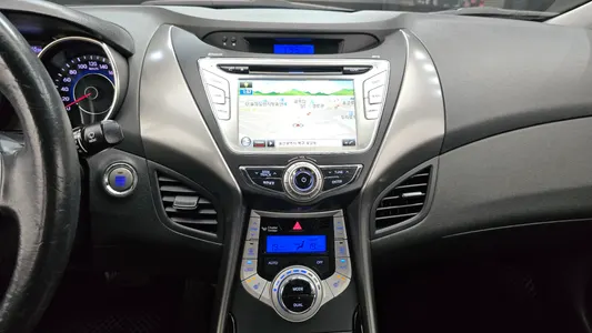 Hyundai MD M16 GDI 2012 14