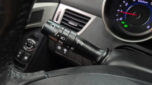 Hyundai MD M16 GDI 2012 16