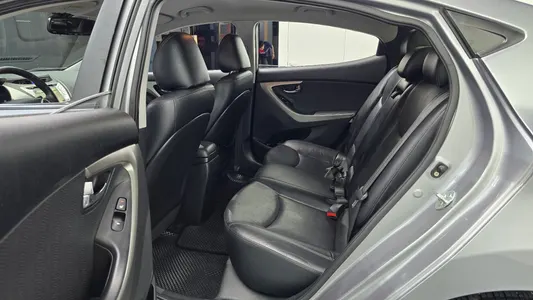 Hyundai MD M16 GDI 2012 26