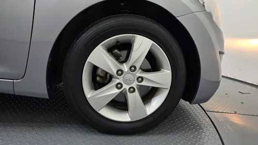Hyundai MD M16 GDI 2012 21