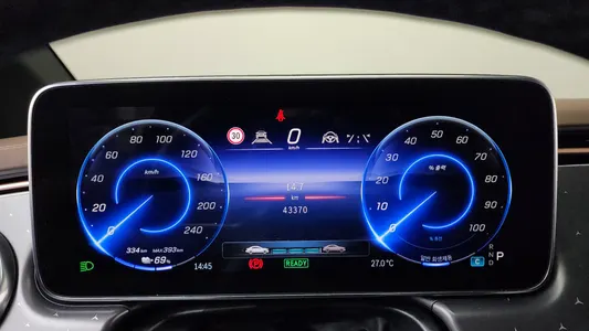 Mercedes-Benz EQE V295 EQE350+ 2023 8