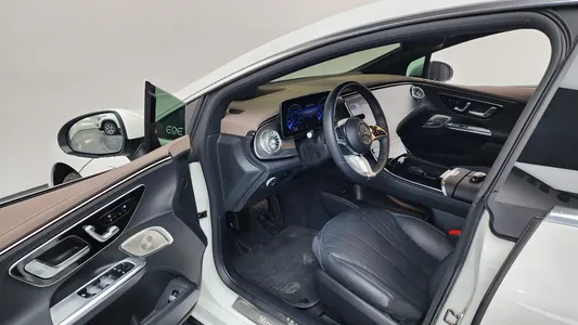 Mercedes-Benz EQE V295 EQE350+ 2023 10