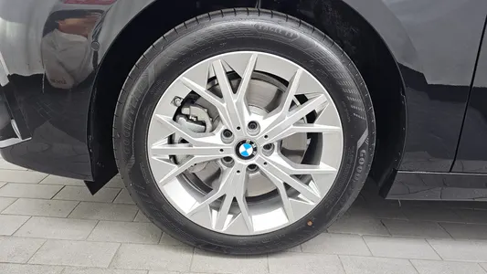 BMW 1 Series (F70) 120 2025 5