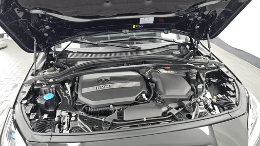 BMW 1 Series (F70) 120 2025 6