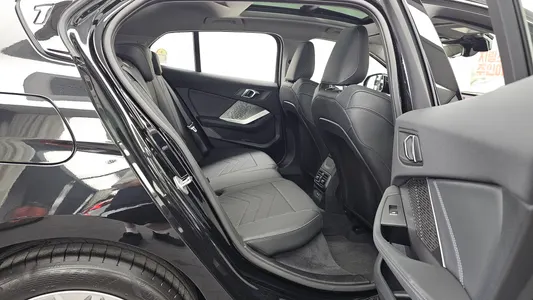 BMW 1 Series (F70) 120 2025 16