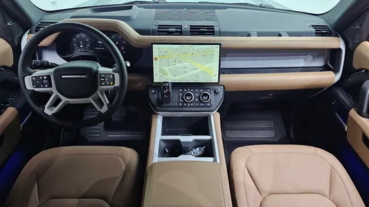 Land Rover (L663) 110 D300 X- HSE 2026 9