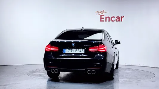 BMW 3 Series (F30) 330i M 2018 4