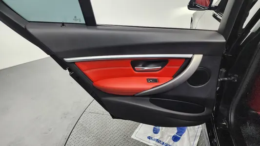 BMW 3 Series (F30) 330i M 2018 25