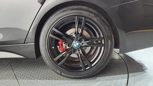 BMW 3 Series (F30) 330i M 2018 21