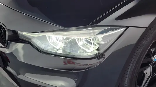 BMW 3 Series (F30) 330i M 2018 22