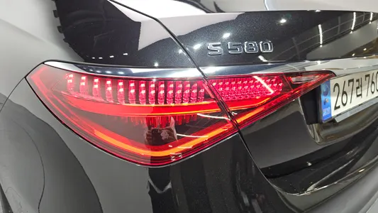 Mercedes-Benz S-Class W223 S580L 4MATIC 2021 23