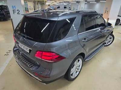 Mercedes-Benz GLE-Class W166 GLE350 d 4MATIC 2018 4