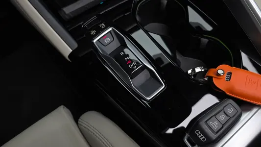 Audi Q5 (80A) 45 TFSI S Line 2025 8
