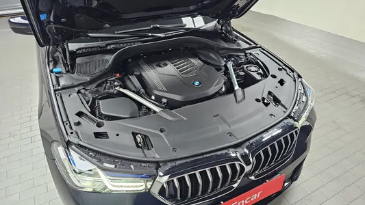 BMW 6 Series GT (G32) 630i xDrive M 2023 6