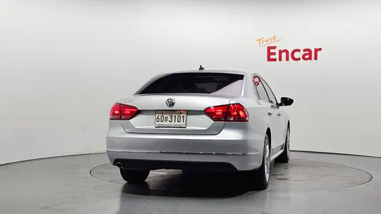 Volkswagen 파사트 2.5 2013 4